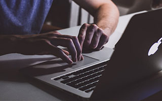 爱游戏综合娱乐-范戴克在英联杯决赛中打入制胜球，范戴克英超最佳球员