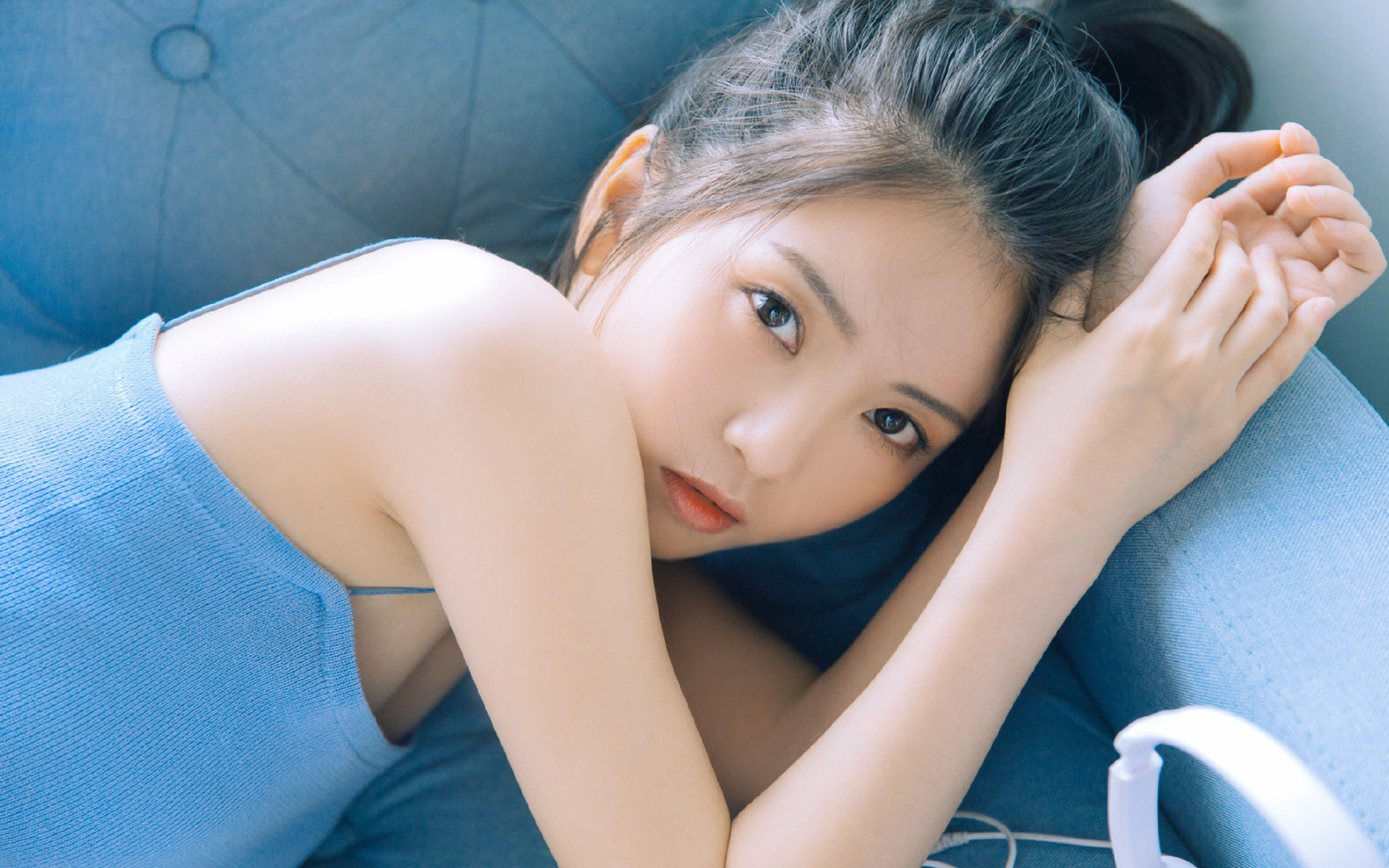 爱游戏娱乐平台-球场内外：球员的公益行动感动千万球迷，打球内场和外场有什么区别