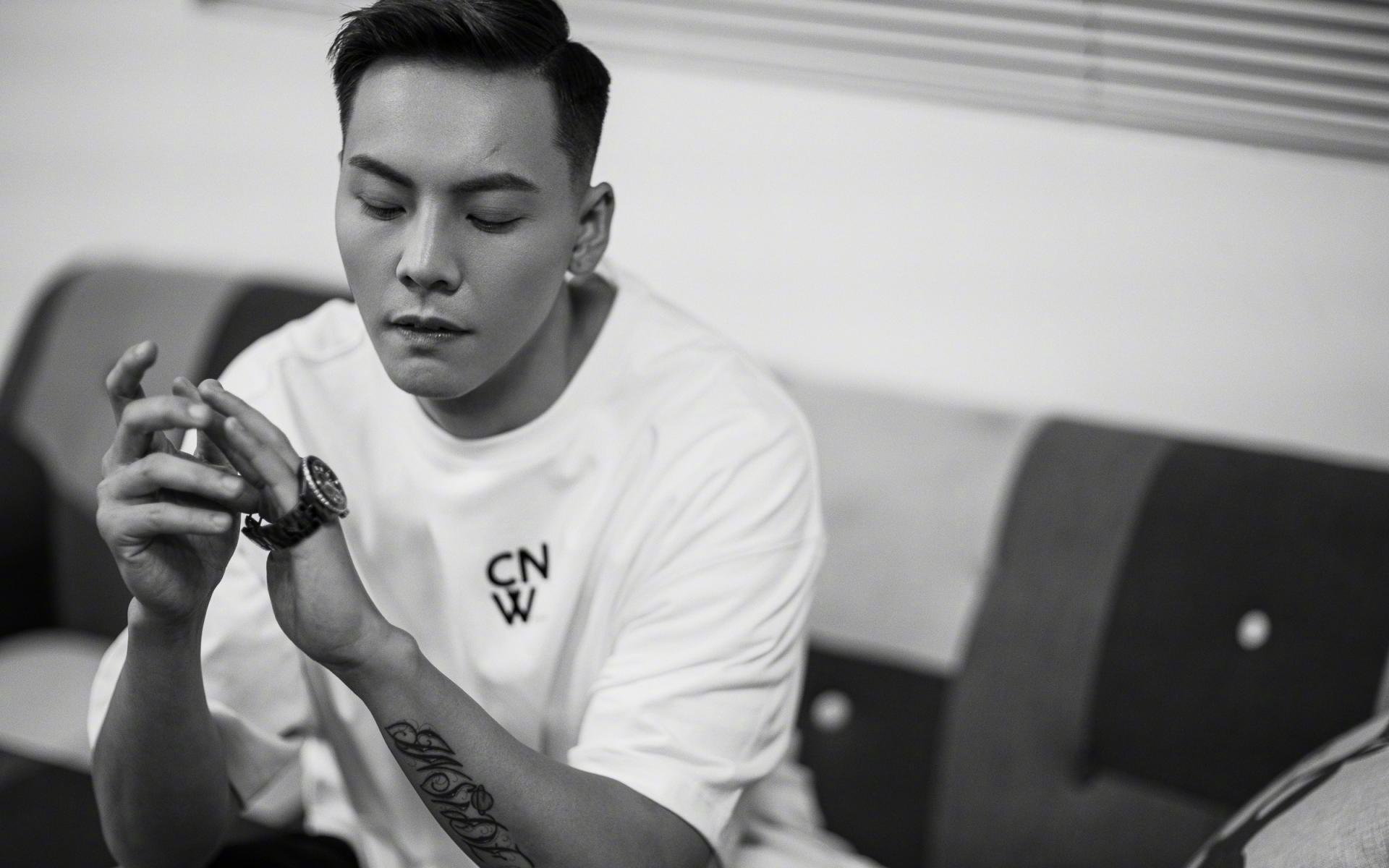 西甲极速反击：瞬间突破让敌人猝不及防，西甲录像回放极速