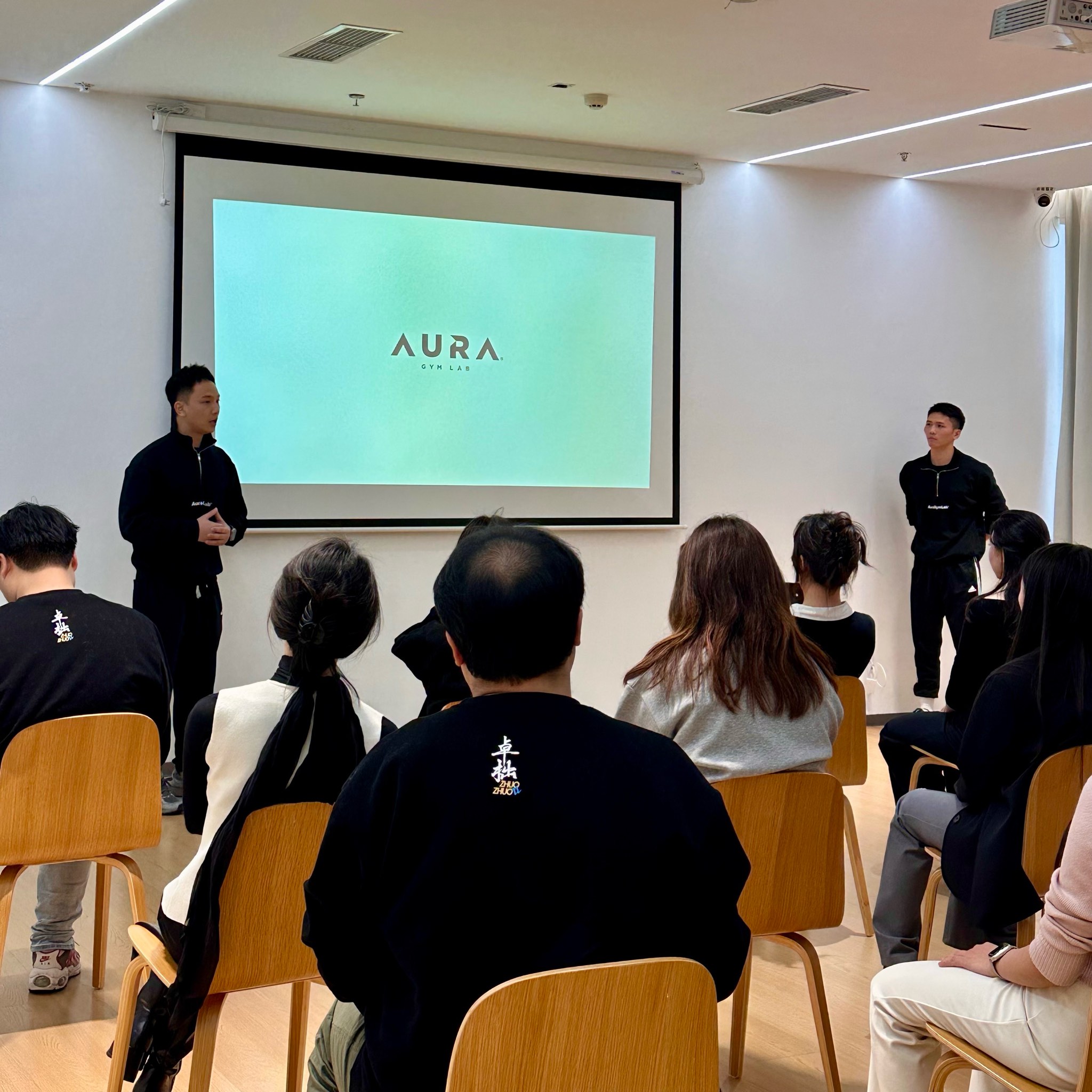 关于爱游戏:办公室运动,缓解工作疲劳的信息 关于爱游戏:办公室运动,缓解工作疲劳的信息