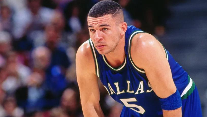 关于爱游戏官网：太阳队新赛季：沙梅特能否提升三分球命中率，成为球队的外线火力点？的信息