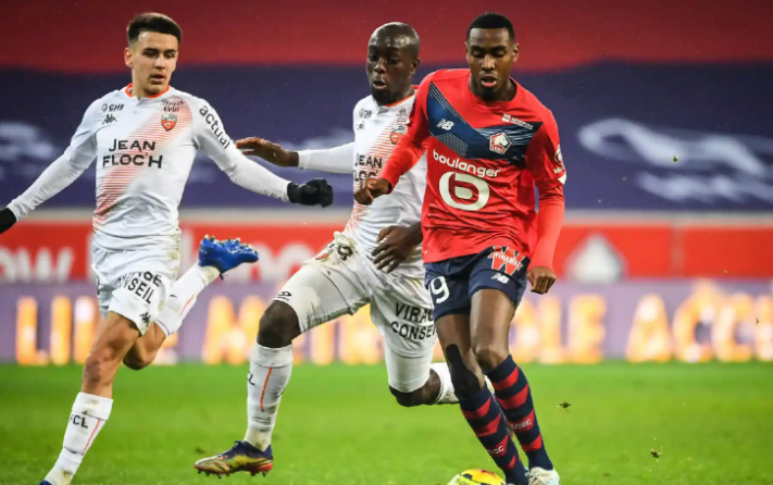 爱游戏体育:德甲的战术演讲:教练理念的传承的简单介绍 爱游戏体育:德甲的战术演讲:教练理念的传承的简单介绍